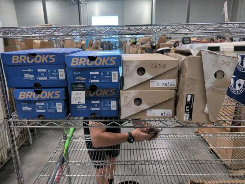brooks and on shoes