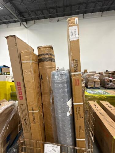 furniture chest, rolled mattresses,bestier item