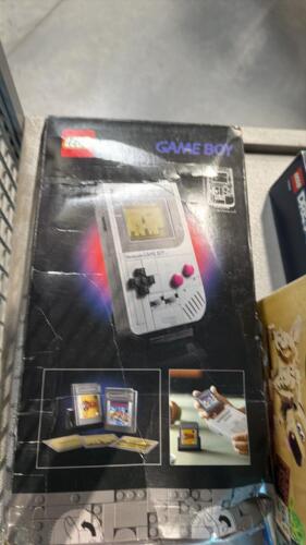 Legos: game boy, Kevin and Doug, DREAMZZ, speed, Moana 2