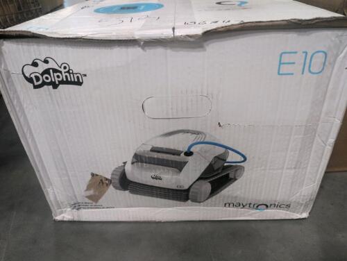 Dolphin MAYTRONICS e10 swimming pool cleaner