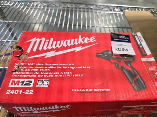 Milwaukee M12 quarter inch hex screwdriver kit