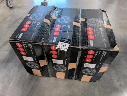 (3) signature SIG-58-IC in ceiling speakers