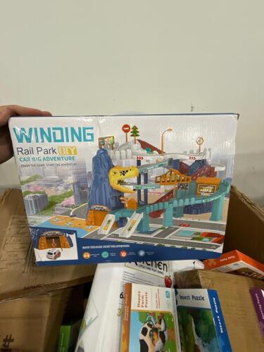 Kids puzzles, rail Park DIY, Roma diffuser, cushions, & More