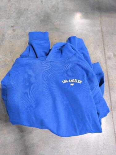 (18) los Angeles new balance hoodie's