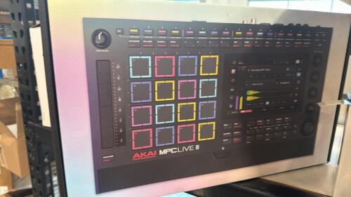 Akai professional MPC live iii next generation stand alone