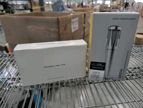 2 earthworks microphones