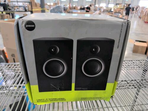 AIAIA unit for wireless studio monitors