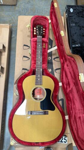 Gibson L &ndash; 00 acoustic guitar