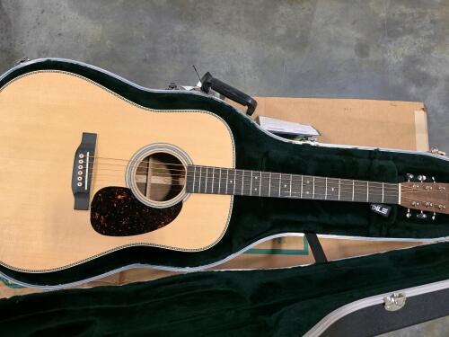 Martin & CO D &ndash; 14F, 640 acoustic guitar