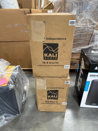 kali audio IN-8 THREE-WAY COINCIDENCE STUDIO MONITORS