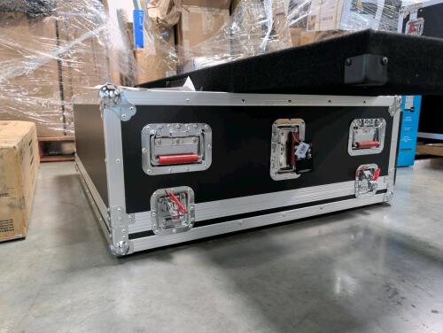 gator case (empty)