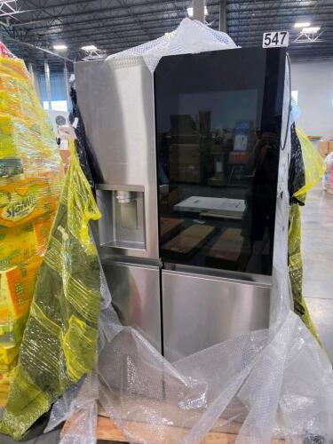 LG fridge Customer return out a box not tested