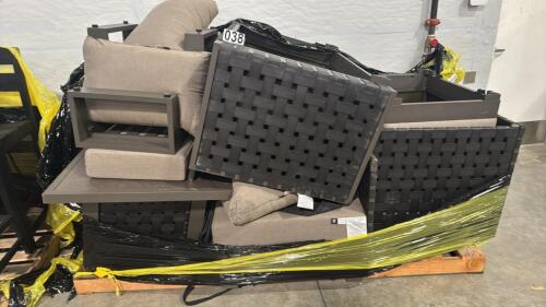 Miscellaneous outdoor furniture set Customer return