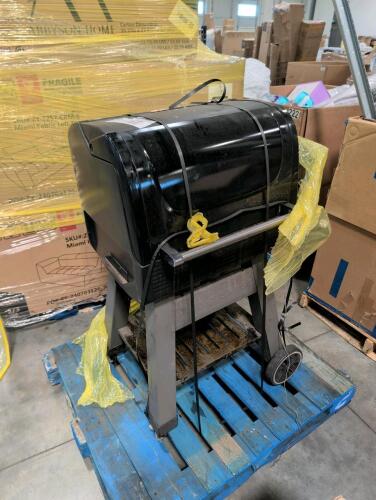 Bbq out of box customer return used