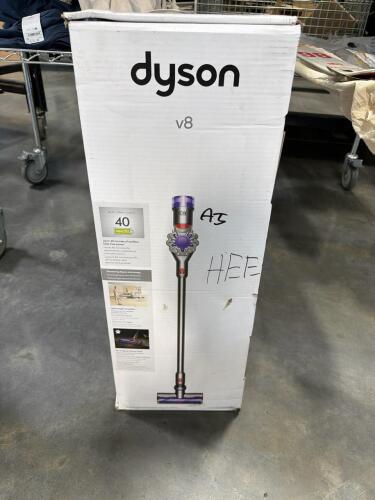 Dyson v8
